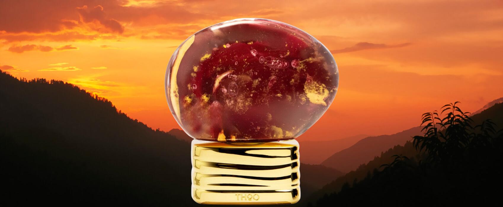 A Golden Dawn: Éclipse d'Or by The House of Oud