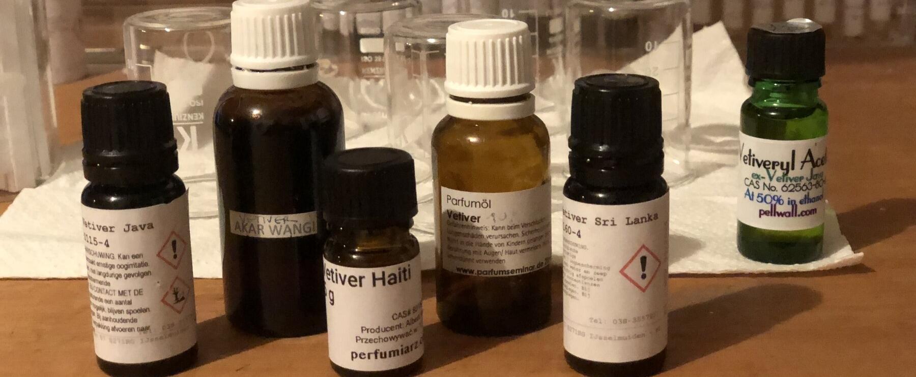 Im Labor: Vetiver-Sorten im Vergleich