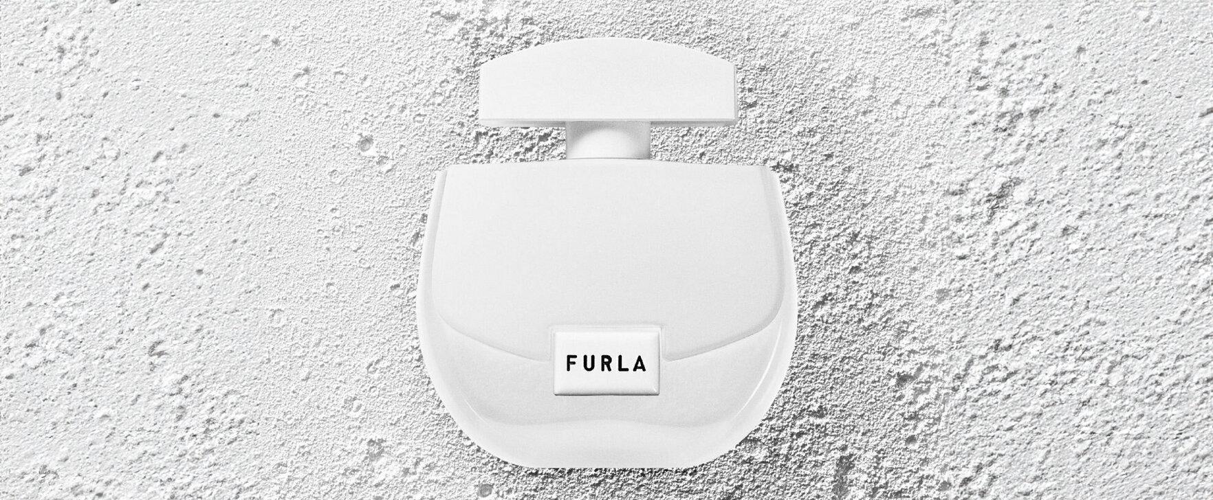 Eine Ode an die Leichtigkeit: Der neue Damenduft „Pura“ von Furla
