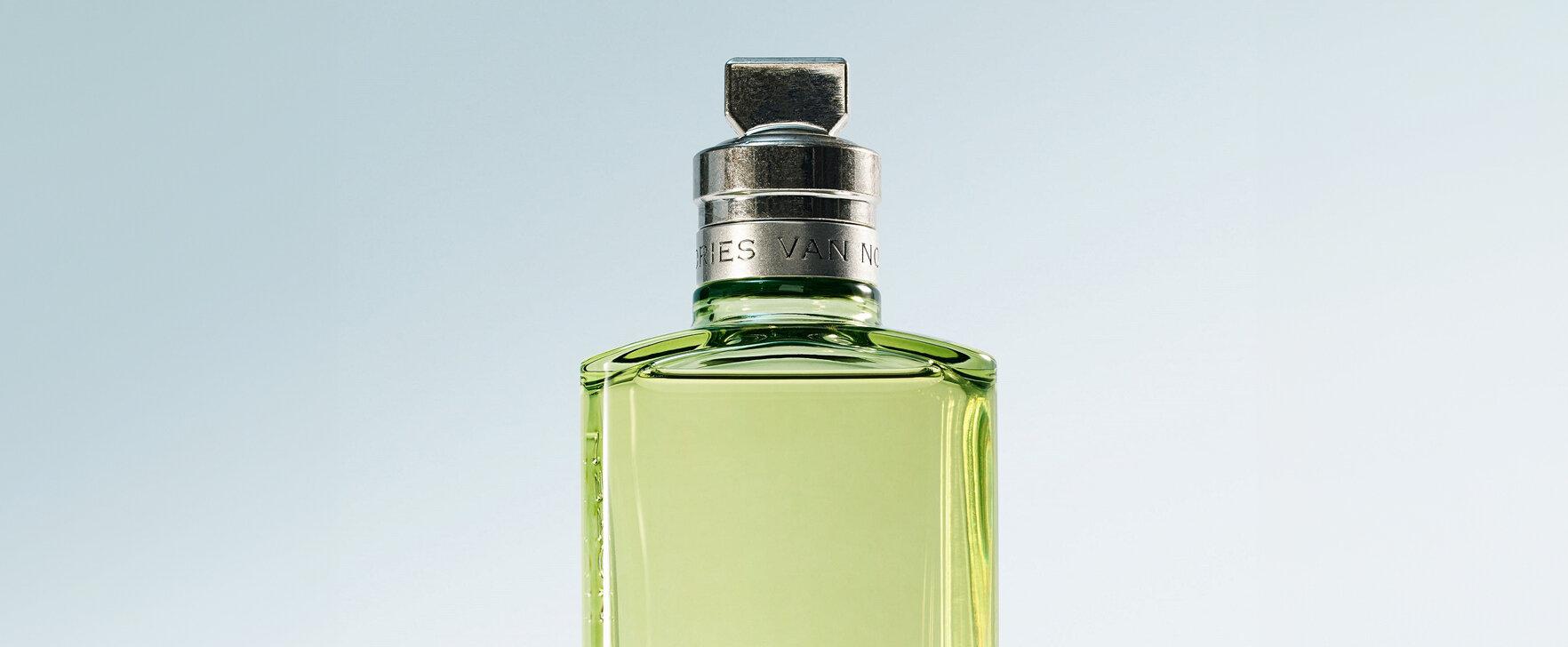 Salz & Mandarine: Das neue Eau de Toilette „Mystic Moss“ von Dries Van Noten