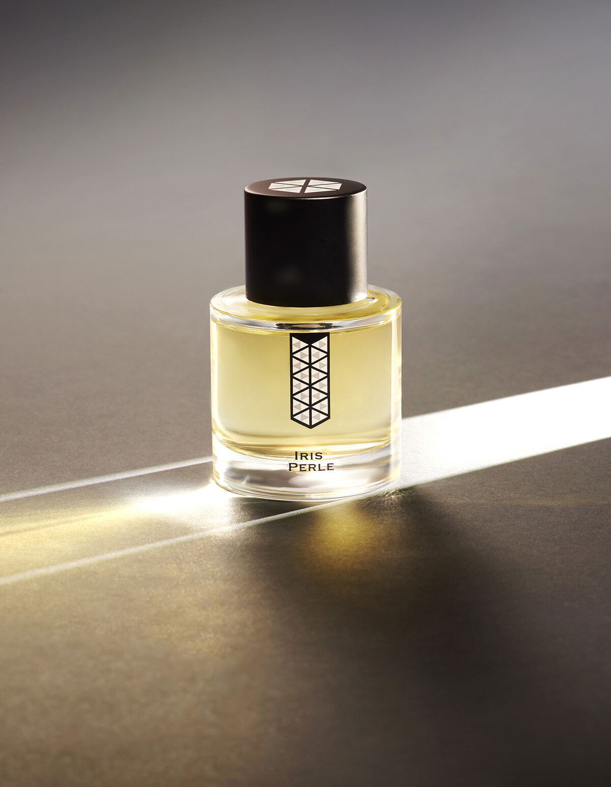 香水(ユニセックス) IRIS PERLE LES INDEMODABLES IRIS PERLE – LE SILLAGE FRAGRANCE SHOP KYOTO