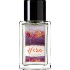 Hora by Essence de Roumanie