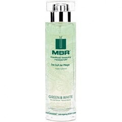 BioChange Body Care - Green & White by MBR Medical Beauty Research