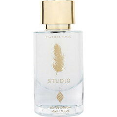 Feather Musk - Studio von Oud Azkaa / أزكی للعود