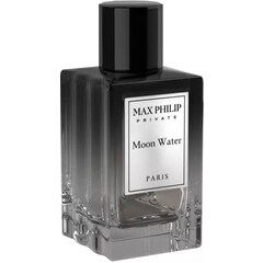 Moon Water von Max Philip