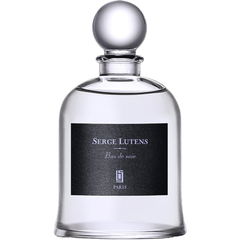 Bas de soie by Serge Lutens