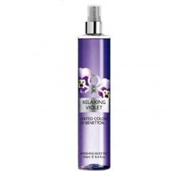 Relaxing Violet von Benetton