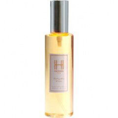 Blushing Berry & Lotus von Hayden