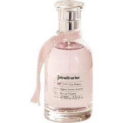 N° 15 Our Essence von Stradivarius