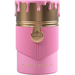 Strawberry Pound Cake by Ministry of Gourmand