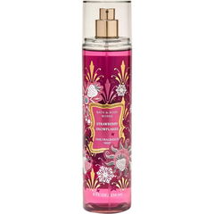 Strawberry Snowflakes by Bath & Body Works
