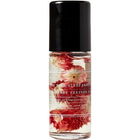 Petal Perfume Oil - Rose Petals, Peony & Bergamot von Urban Outfitters