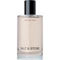 Saffron & Cedar von Salt & Stone