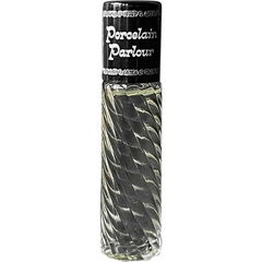 Porcelain Parlour (Perfume Oil) von Graveyard Wanders