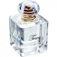 Tesey by Les Contes