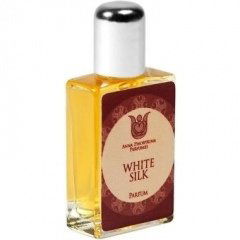 White Silk von Anna Zworykina