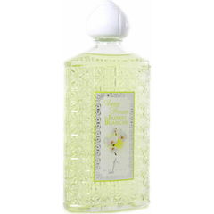 Agua Fresca de Flores Blancas by De Ruy