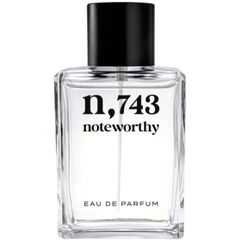 n,743 Shine On / n,743 von Noteworthy