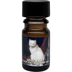 White Cat von Black Phoenix Alchemy Lab