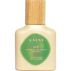 Lit by 5 Sens