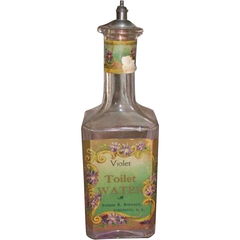 Violet Toilet Water von Nathan R. Brownell
