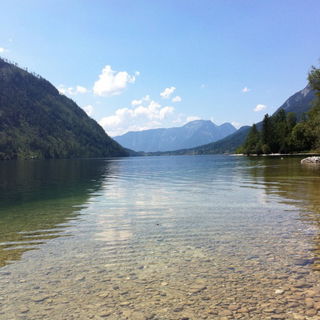 Da Grundlsee:-) das ste...