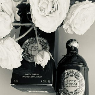 Der graue Flakon mit Al...