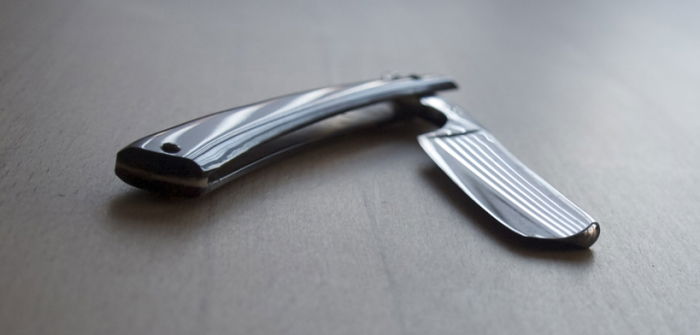 11/16 A. Grissolange, Rasoir-Fredor-Extra, Thiers, vor der Restauration, Griffschalen aus Acetat-Hornimitat