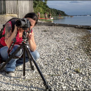 "and action" ... ich be...