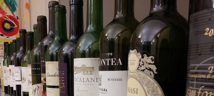 Parfums sind eine Leidenschaft von mir. Alle anderen Leidenschaften darf ich zum Glück mit meinem Schatz teilen: Guten Wein zum Beispiel.