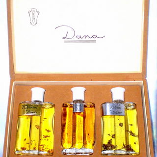 Gleich drei Dana Schät...