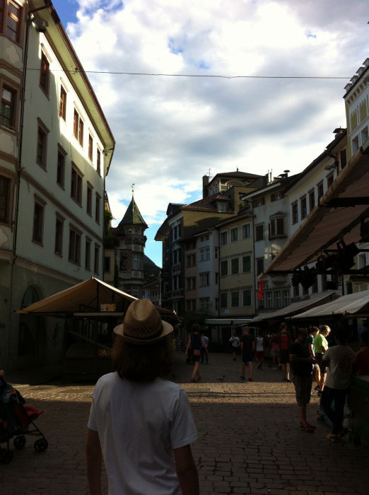 Ach mei Bua und mei dritte Heimat > Bozen