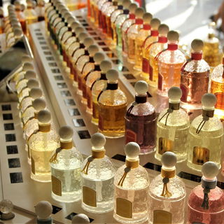 Maison Guerlain Paris...