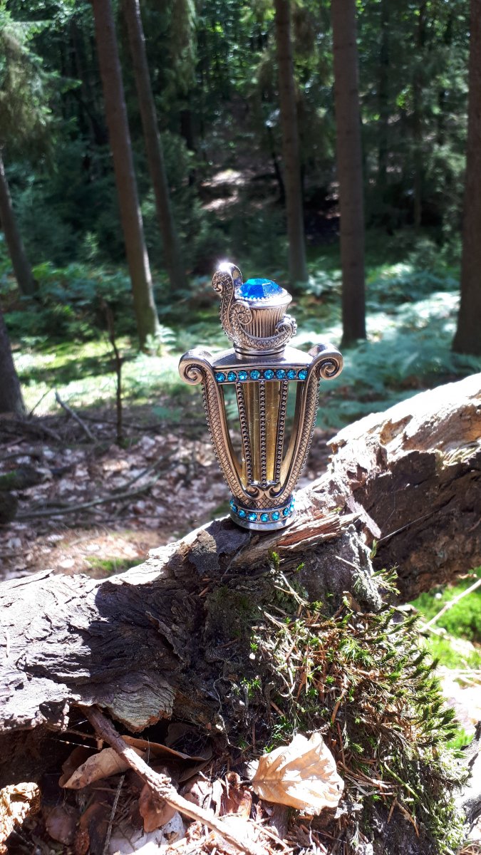 Ein Ritter im Wald der Räubertochter