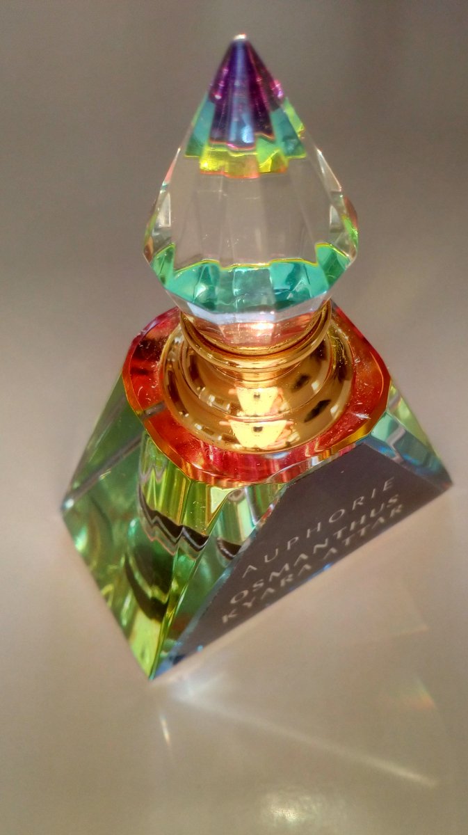 Osmanthus Kyara Attar von Auphorie