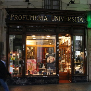 "Profumeria Università...
