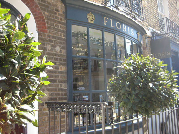04.15, Floris, London