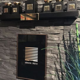 Armani Prive Sammlung...