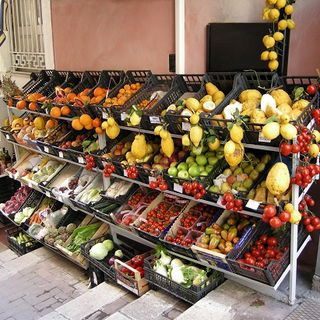 Ein Gemüseladen in Tao...