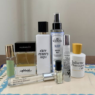 Sandalwood Layering Tra...