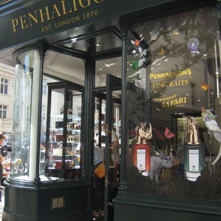 08.19, Penhaligon's, Br...