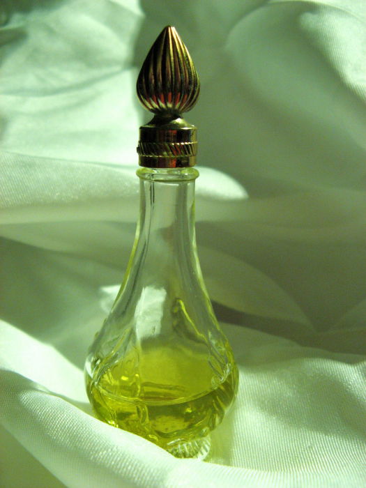 Lily of the Valley, Avon 1916 (und 1974) herausgebracht. Schraubverschluss, Pressglas;