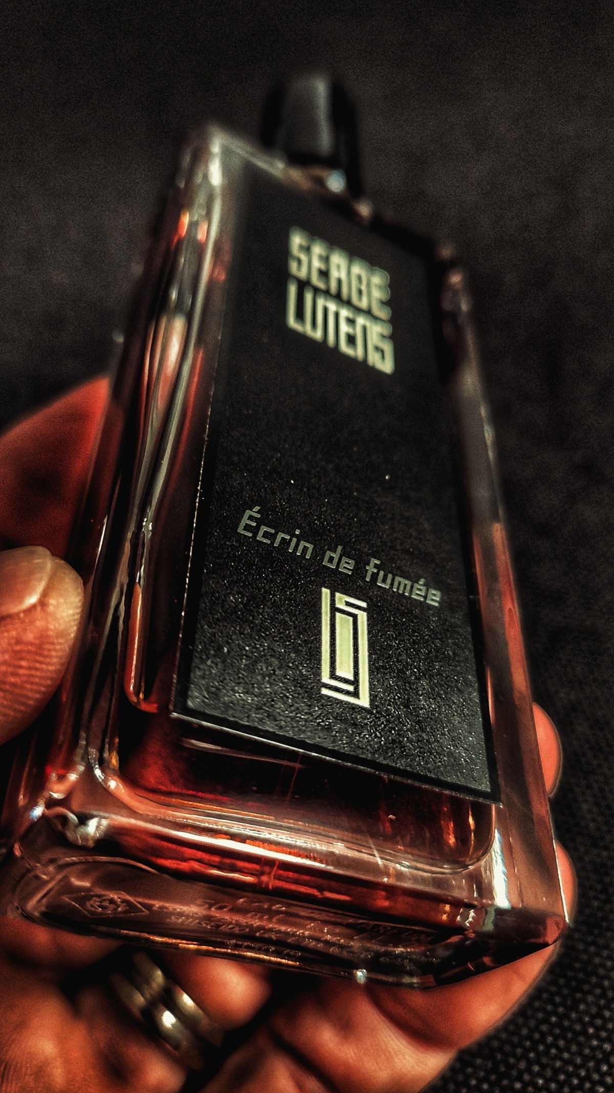 Serge Lutens Écrin de Fumée