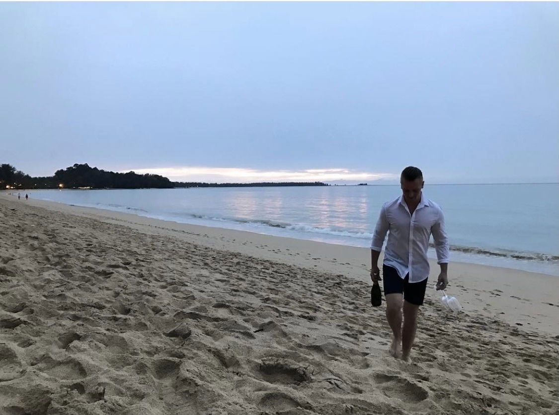 Work hard • Play hard — Kurztrip nach Kao Lak, Thailand.