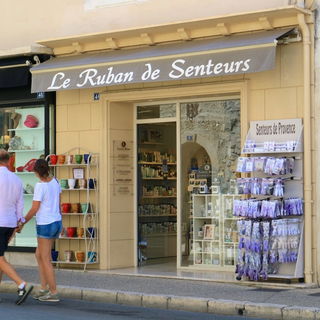 Parfumerie "Le ruban de...