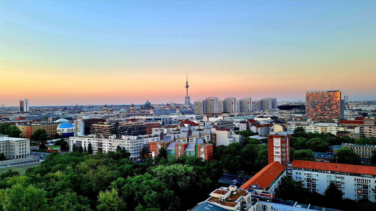 Dickes B an der Spree