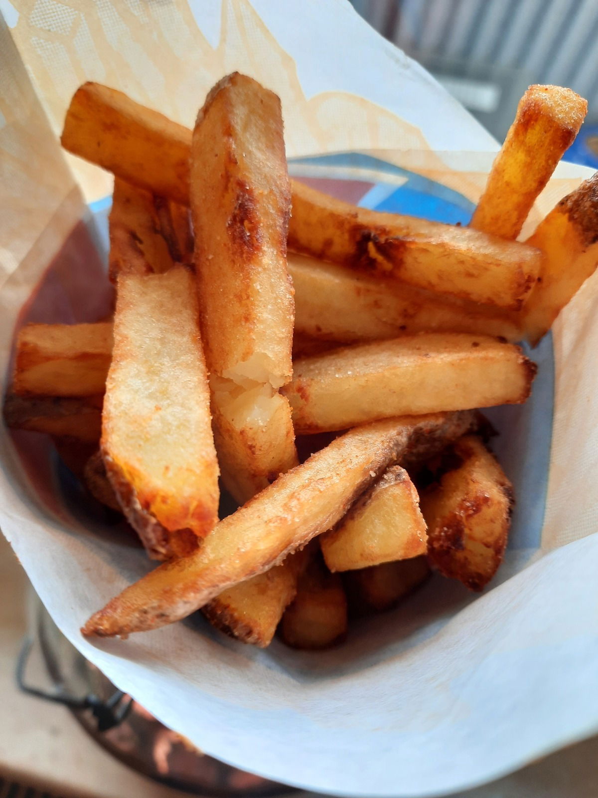 Berber, mehligkochend, 5 von 10. Immer noch besser als gekaufte Fritten, aber zu süß, zu erdig.