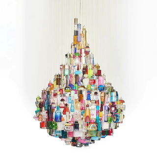 EinEin Kronleuchter nam...