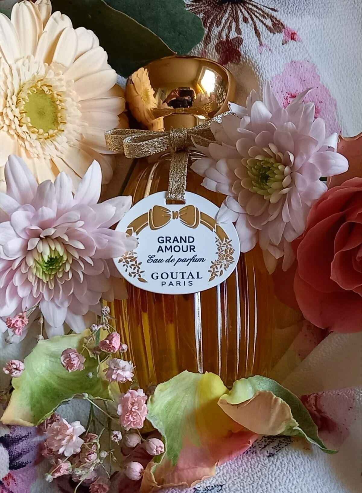 Leider abgelehntes Parfümfoto, schade. 😔