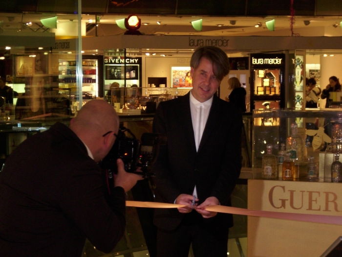 11.02.2011 - 21.Uhr offizielle Eröffnung der Guerlain-Ausstellung